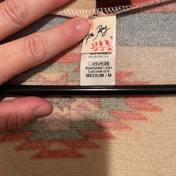 Tribal print wrap - Picture 2 of 3